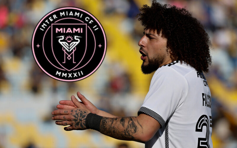 Primer plano de Maximiliano Falcón junto al escudo del Inter de Miami.