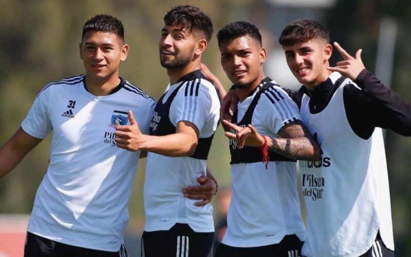 Nicolás Garrido, Jeyson Rojas, Daniel Gutiérrez y Bruno Gutiérrez durante un entrenamiento de Colo-Colo.