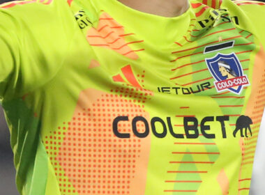 Camiseta de arquero de Colo-Colo.