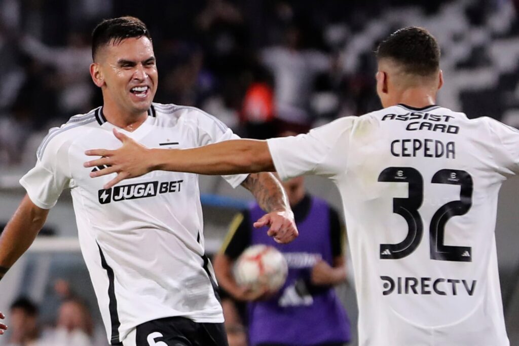 Sebastián Vegas y Lucas Cepeda celebrando el gol del defensor contra Deportes Limache.