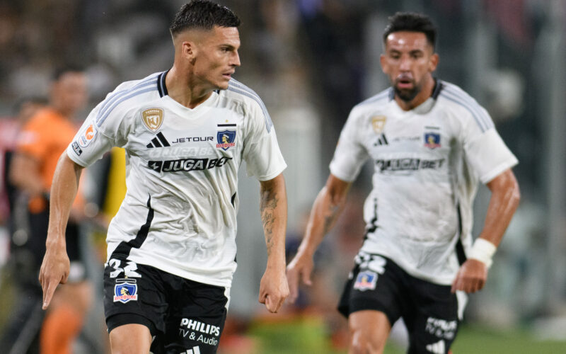 Jugadores de Colo-Colo durante el partido frente a O'Higgins.