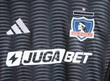 Camiseta negra de Colo-Colo para la temporada 2025.