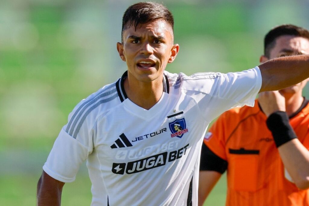 Vicente Pizarro en el partido de Colo-Colo frente a Santiago Wanderers.