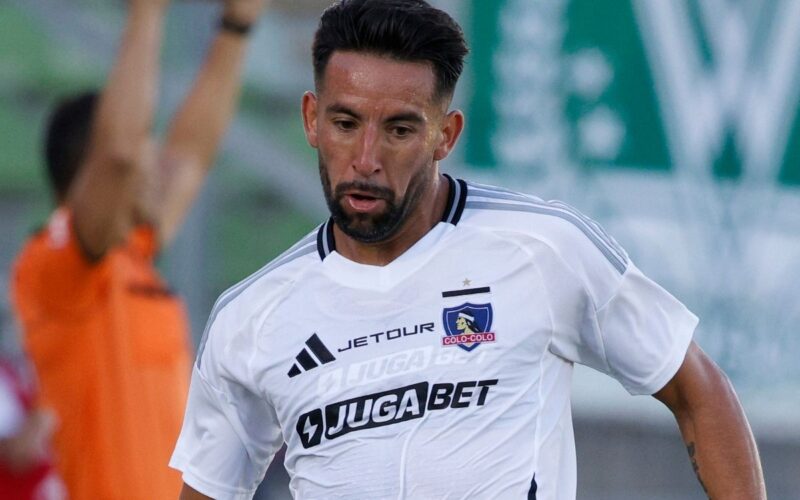 Mauricio Isla con Colo-Colo en Copa Chile.