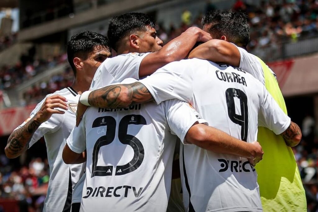 Colo-Colo frente a Deportes La Serena.