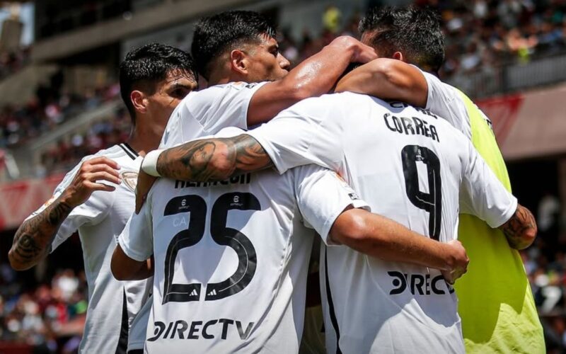 Colo-Colo frente a Deportes La Serena.