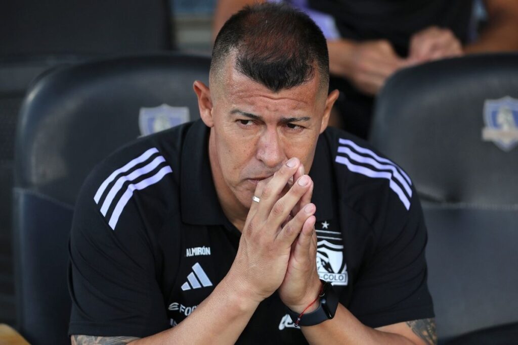 Jorge Almirón en el partido de Colo-Colo vs Unión San Felipe por Copa Chile.