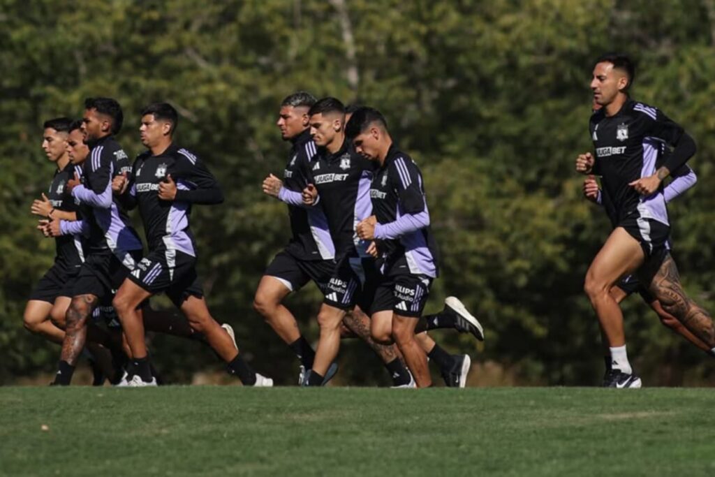 Entrenamiento Colo-Colo en el Campo de Entrenamiento del Sifup.