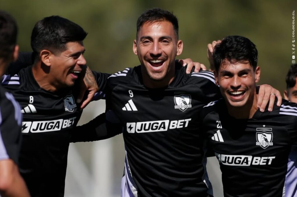 Esteban Pavez, Javier Correa y Erick Wiemberg en un entrenamiento de Colo-Colo.