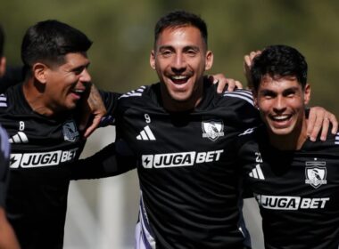 Esteban Pavez, Javier Correa y Erick Wiemberg en un entrenamiento de Colo-Colo.