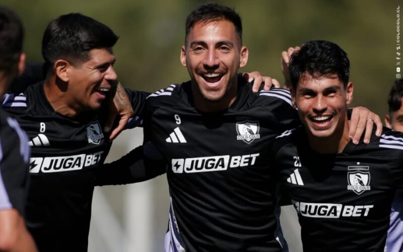 Esteban Pavez, Javier Correa y Erick Wiemberg en un entrenamiento de Colo-Colo.