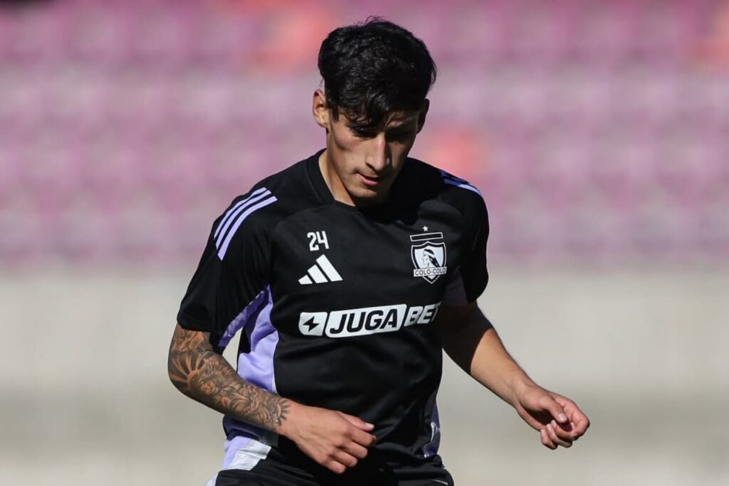 Francisco Marchant durante un entrenamiento de Colo-Colo en La Serena.