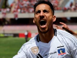 Javier Correa celebrando su gol contra Deportes la Serena.