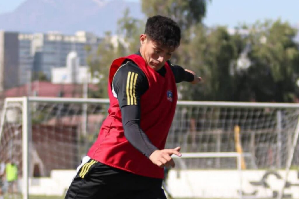 Juan Pablo Canales en un entrenamiento de Colo-Colo.