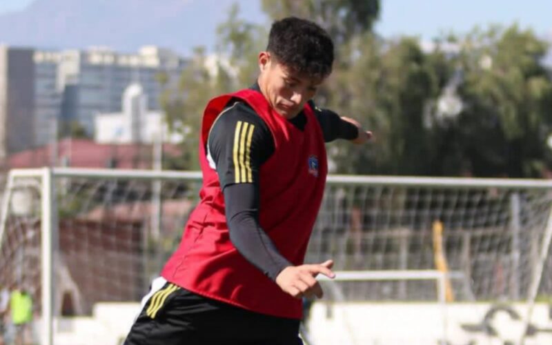 Juan Pablo Canales en un entrenamiento de Colo-Colo.