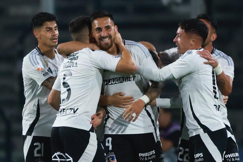 Gol de Lucas Cepeda en el partido de Colo-Colo vs Everton.