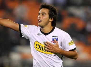 Cristóbal Jorquera con la camiseta de Colo-Colo.