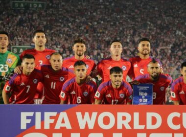 Formación de La Roja para enfrentar a Paraguay.