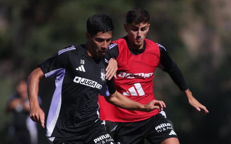 Salomón Rodríguez y Bruno Gutiérrez en el entrenamiento de Colo-Colo