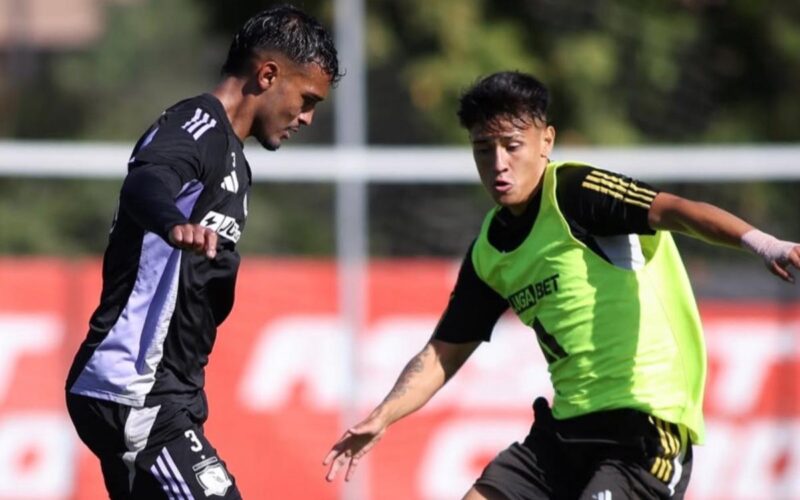 Entrenamiento suplentes vs juveniles de Colo-Colo.