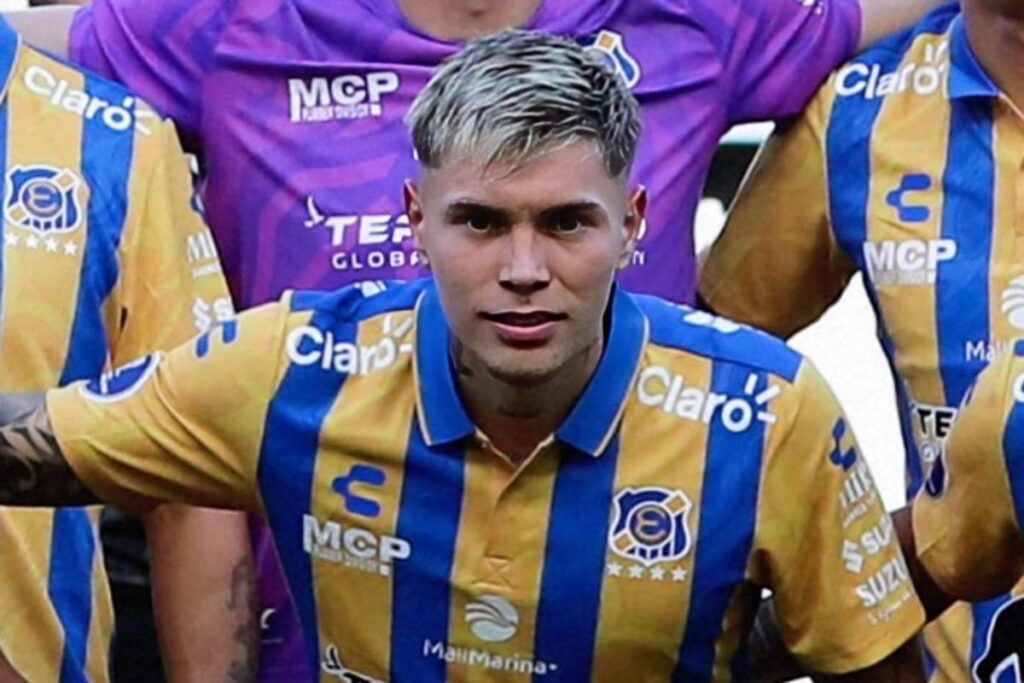 Lucas Soto con la camiseta de Everton.