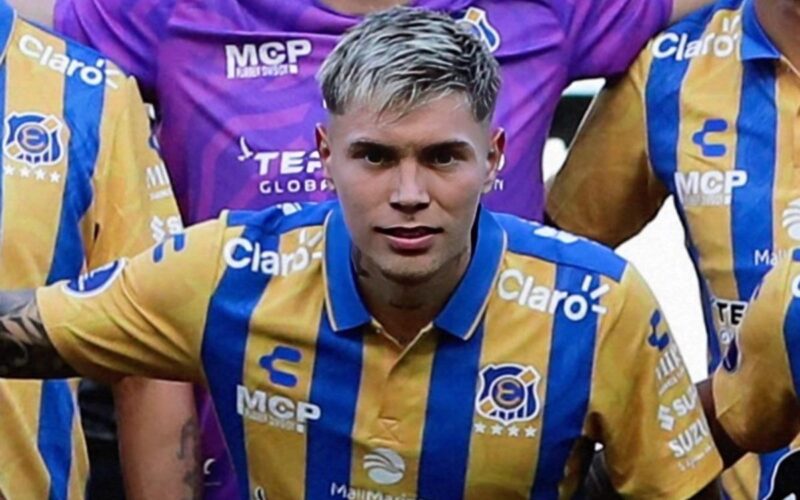 Lucas Soto con la camiseta de Everton.