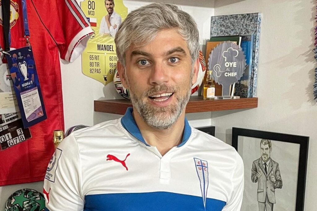 Manuel de Tezanos con camiseta de Universidad Católica.