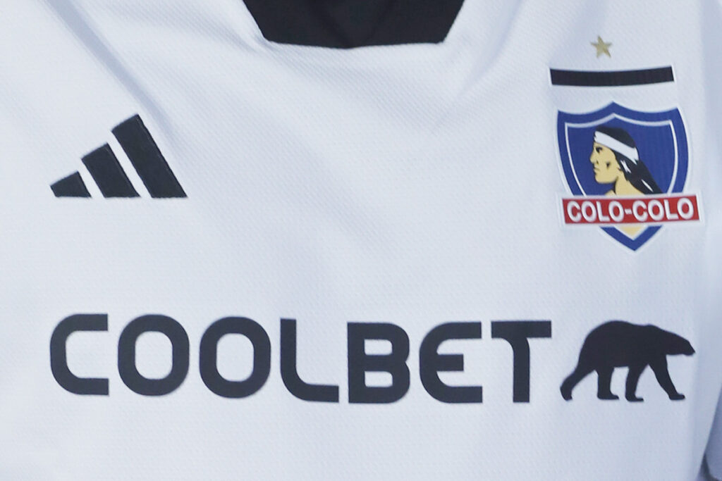 Camiseta de Colo-Colo 2024.