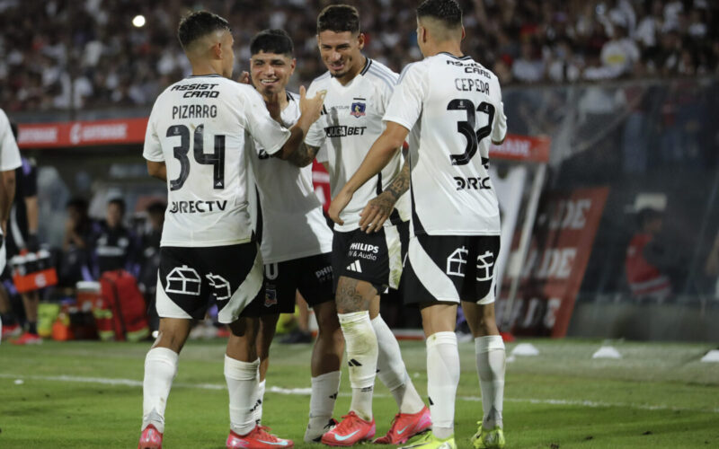 Futbol, Colo Colo vs Everton. Fecha 4, Liga de Primera 2025. El jugador de Colo Colo Lucas Cepeda, derecha, celebra su gol contra Everton durante el partido de primera division disputado en el estadio Monumental en Santiago, Chile. 09/03/2025 Felipe Zanca/Photosport Football, Colo Colo vs Everton. 4st turn, 2025 First division league. Colo ColoÕs player Lucas Cepeda, right, celebrates his goal against Everton during the first division match held at the Monumental stadium in Santiago, Chile. 09/03/2025 Felipe Zanca/Photosport