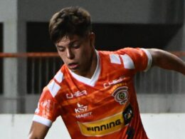 Tomás Roco con la camiseta de Cobreloa.